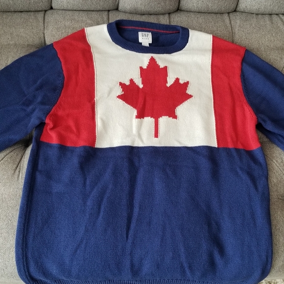 Old Navy Sweater - Picture 3 of 5